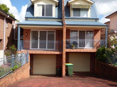 Immaculate Family Home - Close to Station