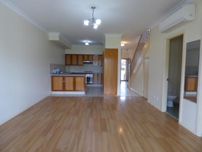 Immaculate Family Home - Close to Station
