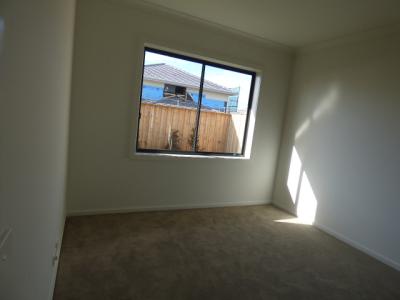 Modern Family home in MOOREBANK