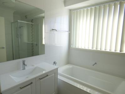 Near-New Family Home